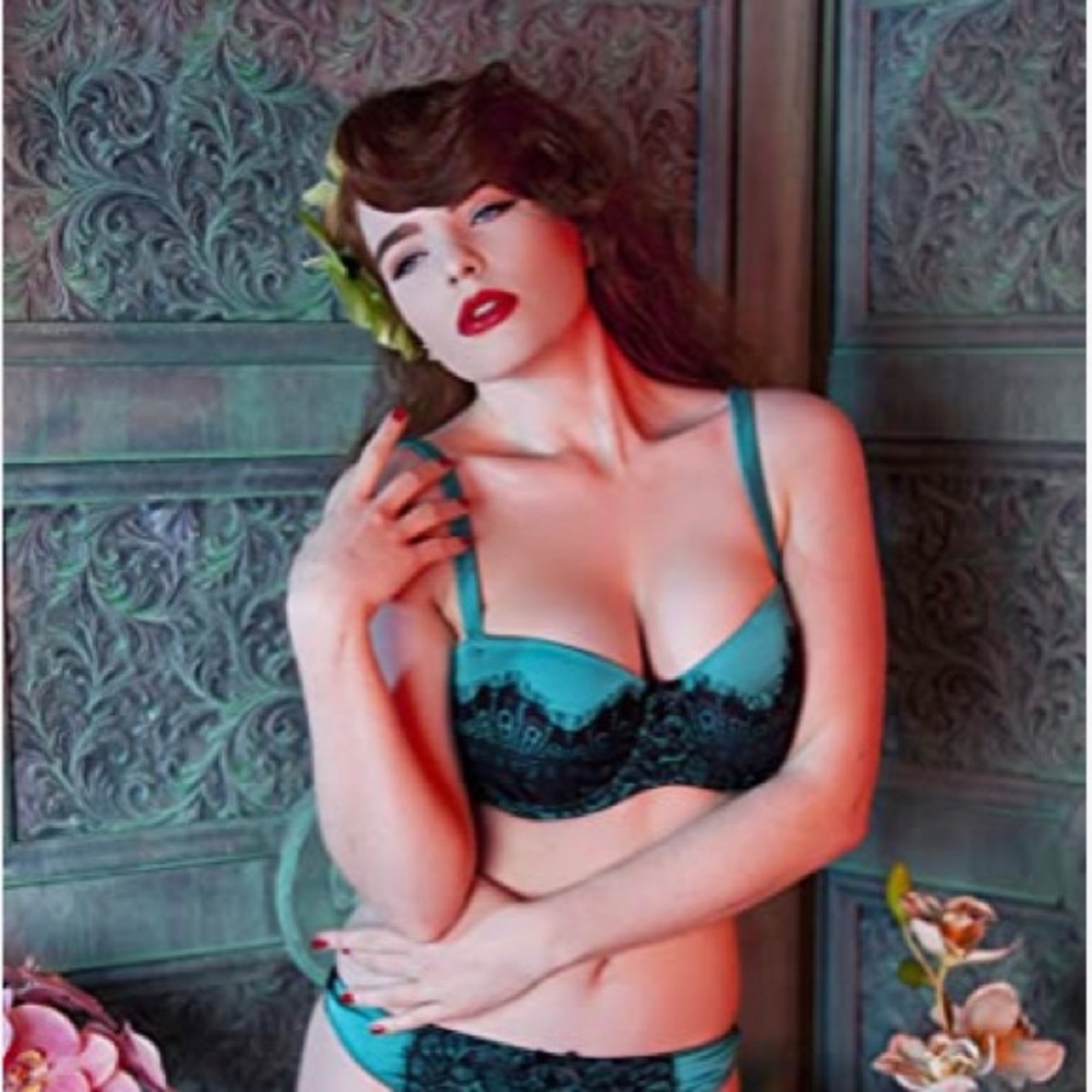 Gwendolene teal bra from Playful Promises